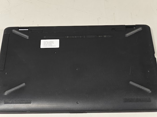 HP Laptop 17-ak060ng – AMD E2-9000e, AMD Radeon R2, 4GB