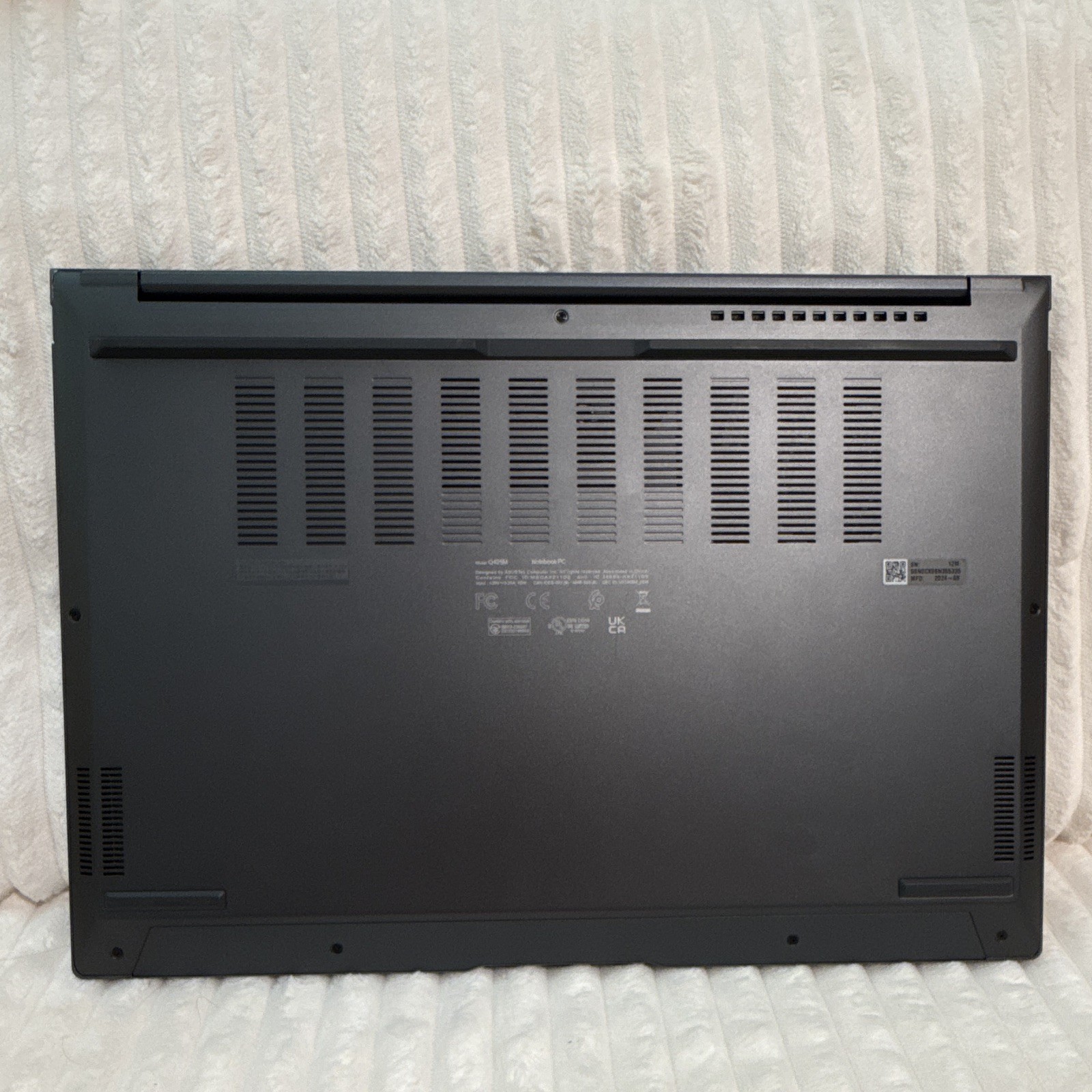 ASUS Zenbook Q425M 14in Core Ultra 7 16GB 1TB SSD Win11 Backlit KB OLED