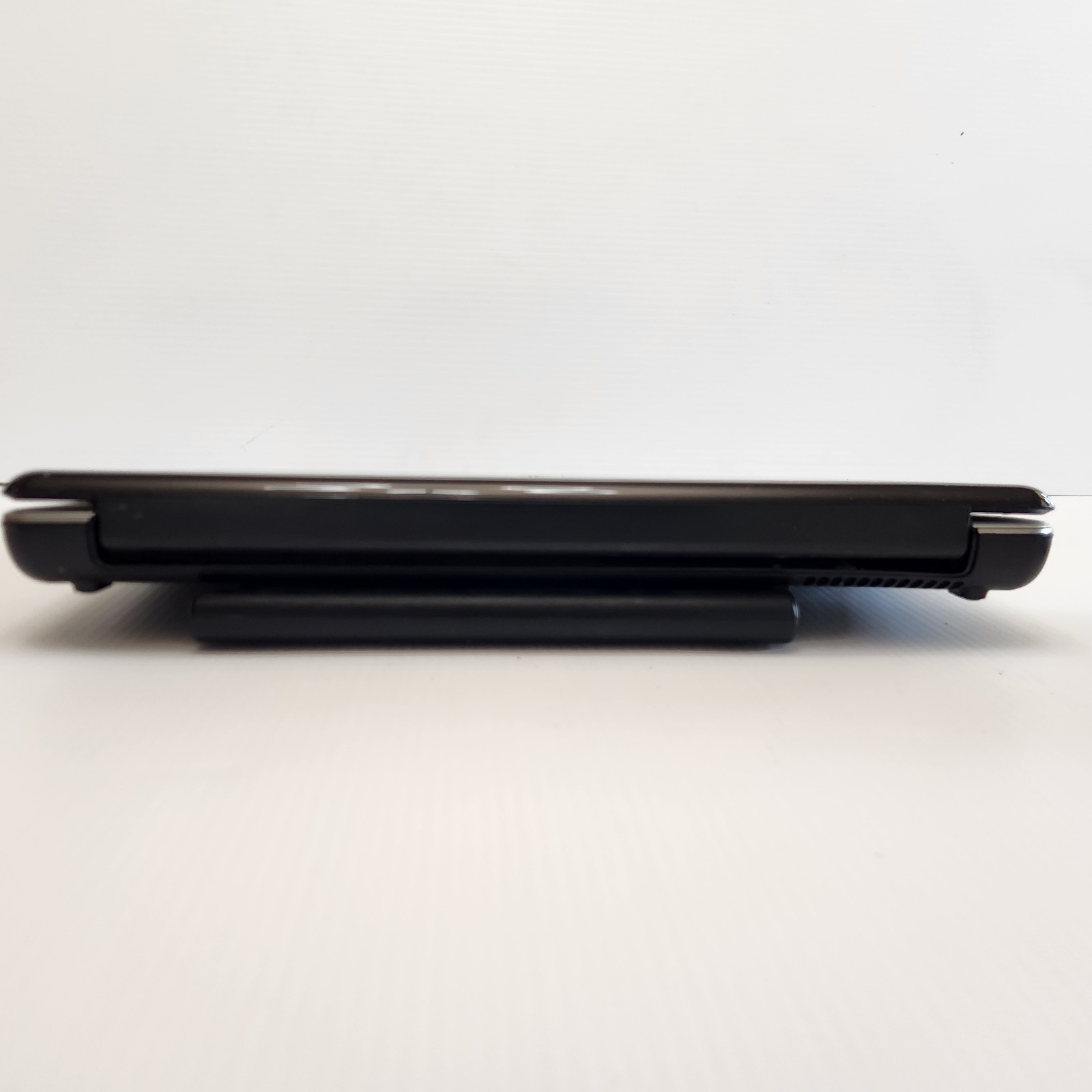 HP G60-230US 16″ Laptop Pentium Dual-Core T4200 2.0GHz 3GB RAM 320GB Vista