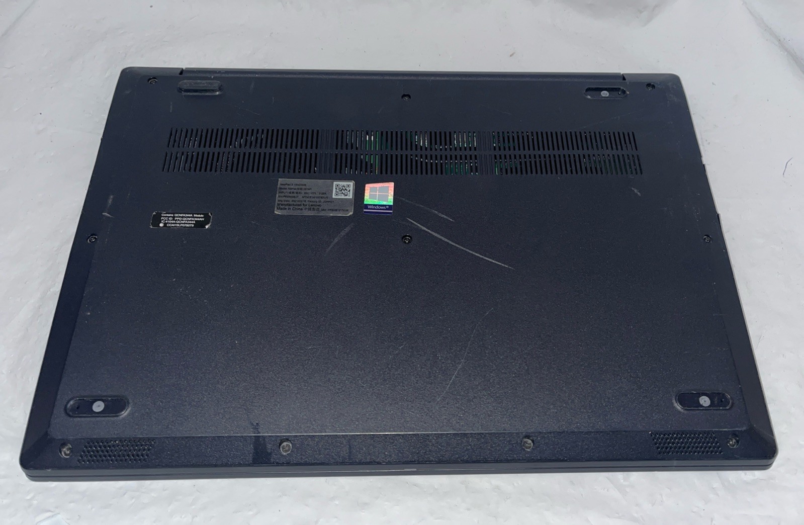 Lenovo IdeaPad 3 15ADA05 AMD Ryzen 5 3500U@2.10GHz, 12GB RAM, 256GB M2 *READ*