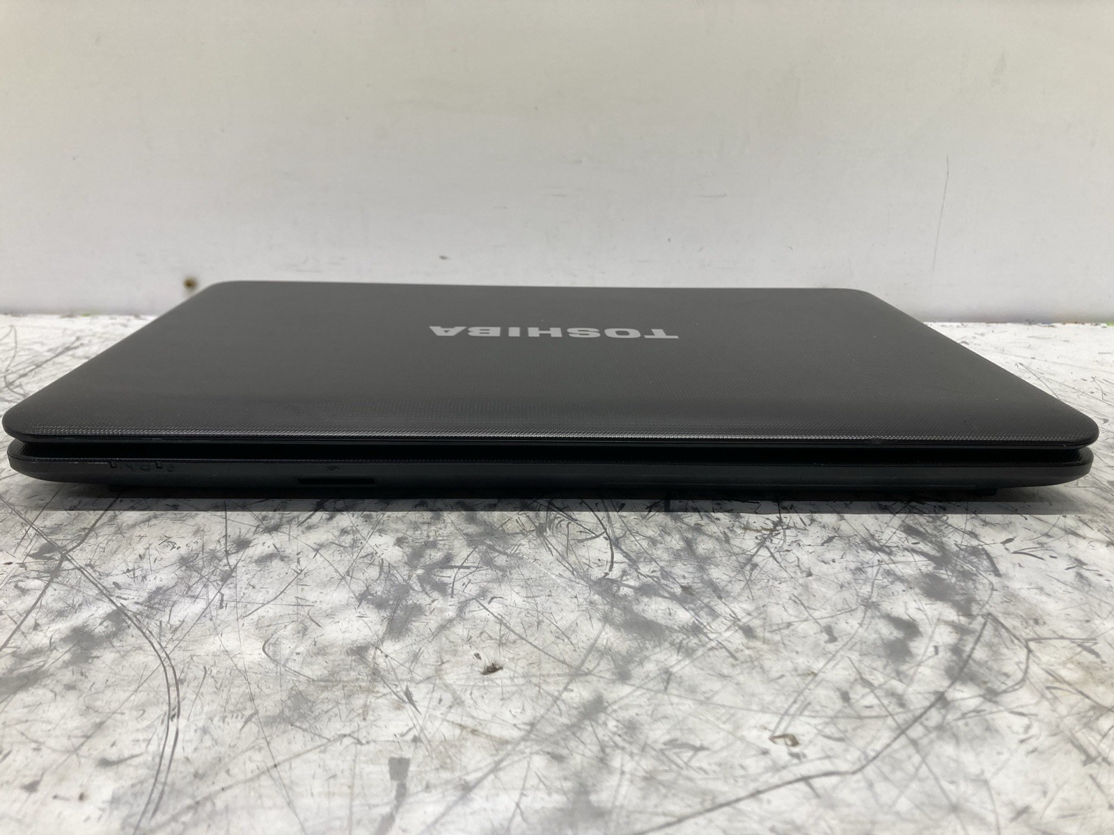 Toshiba Satellite C655D-S5202 AMD C-50 1.00GHz 4GB RAM No HDD | Boot to BIOS