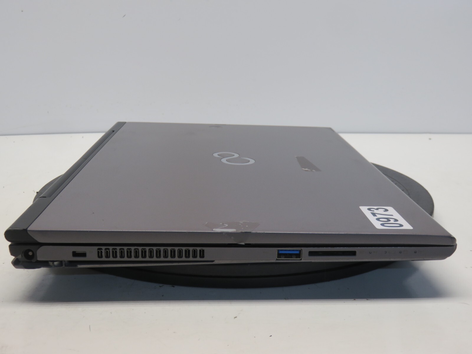 Fujitsu Lifebook T935 Intel Core i5-5300U CPU @2.30GHz 2GB NO HDD No Batt READ
