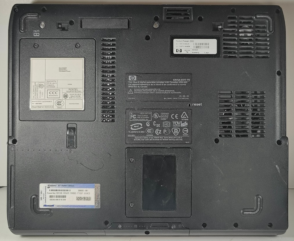 Compaq Presario 2590US 15″ Intel Pentium 4 2.3GHZ 768MB RAM 60GB HDD WinXP ATI