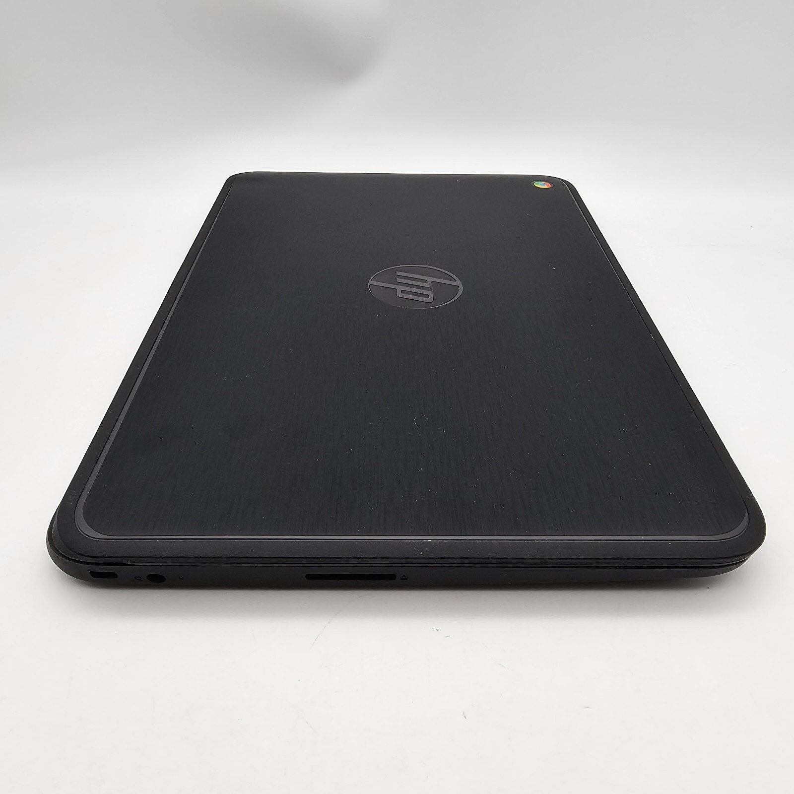 HP 11 G4 Chromebook Laptop Intel Celeron 2.16Ghz, 2GB RAM, 16GB SSD, HDMI, 2xUSB
