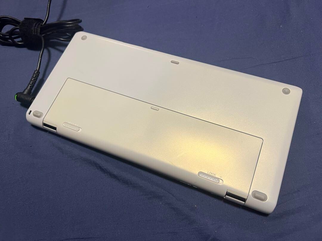 SONY VAIO P series type P VPCP119KJ Windows7 CPU Intel Atom Z530 Memory 2GB 54