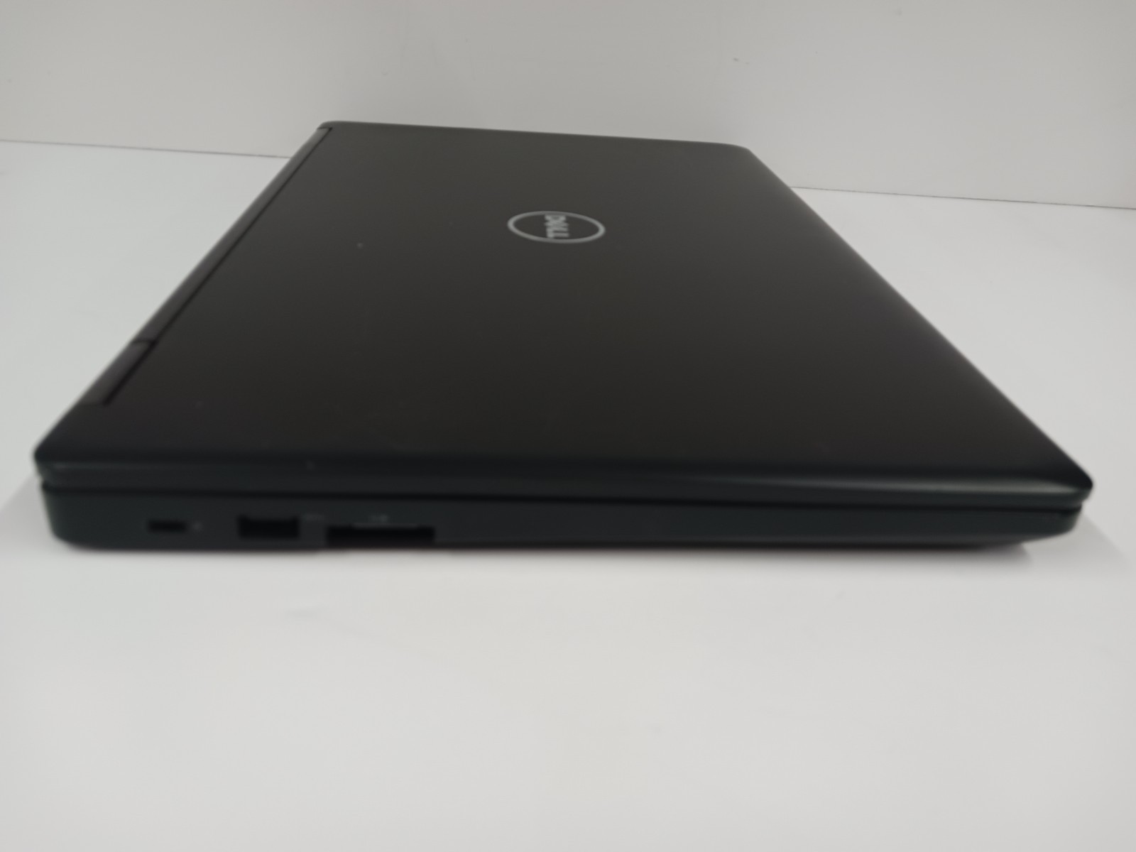 15.5″ DELL LATITUDE 3580 Intel Core i5-6440HQ @ 2.60GHz 8GB RAM 256GB SSD, NO OS