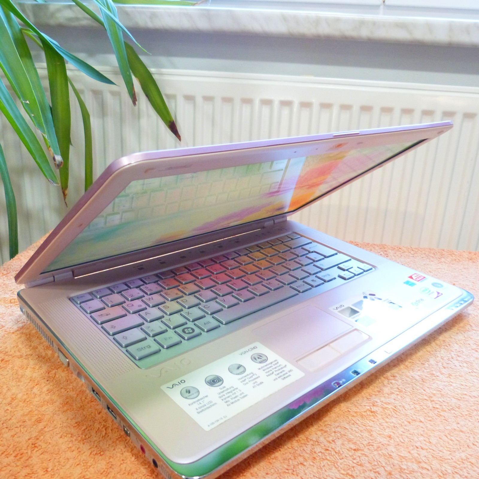 Sony Vaio CR42 Pink 14″ Multimedia l XXL EXTRAS l Windows Vista l DUAL CORE