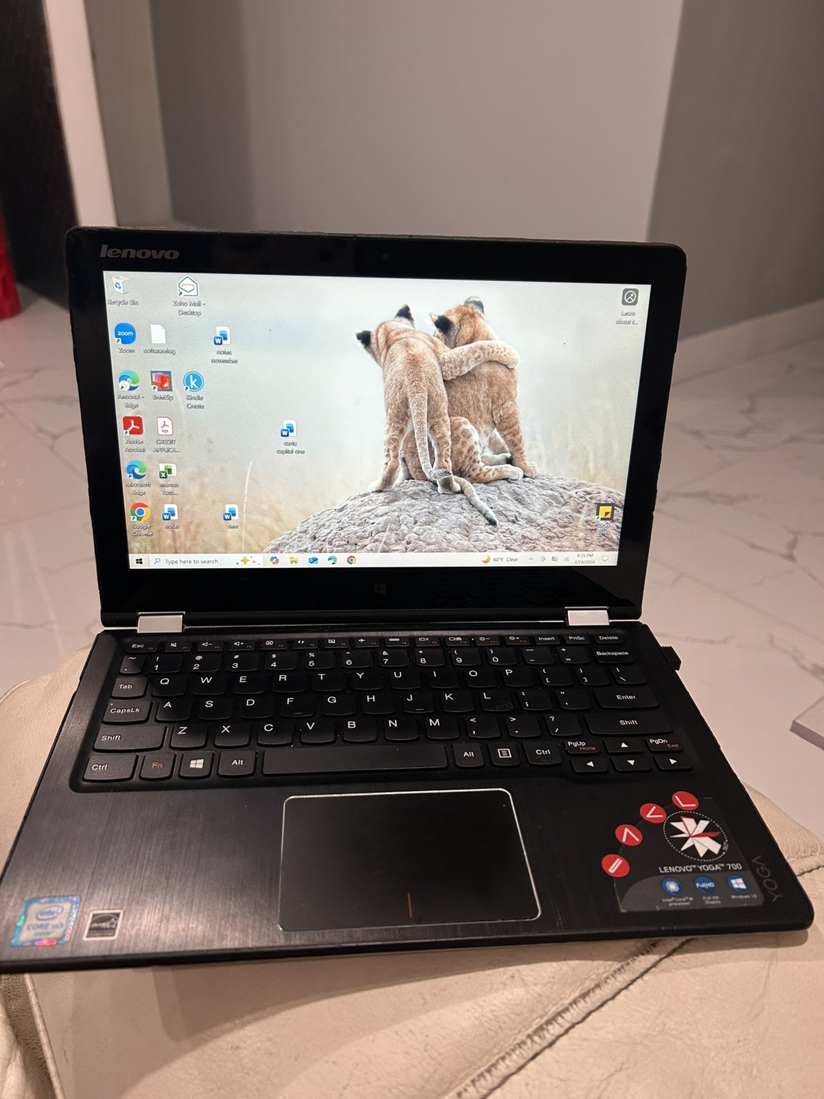 lenovo yoga 700-11isk used, silver color, 256 gb local disk