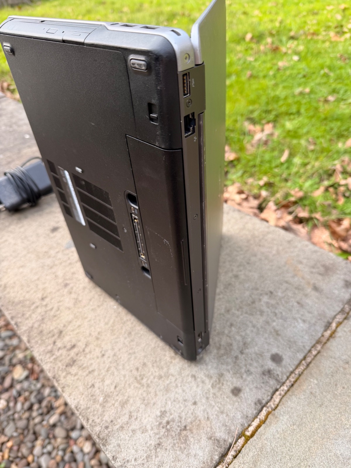Dell Latitude E6440 14″ Laptop i5-4310M 8GB RAM 250GB SSD MISSING KEY