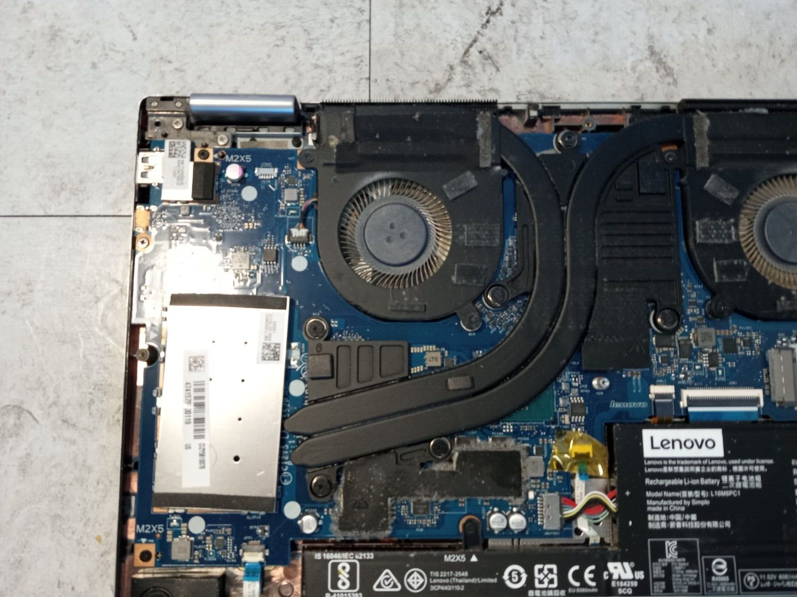Lenovo Yoga 720-15IKB 15.6″ Laptop Intel Core i7 PARTS OR REPAIR -FM