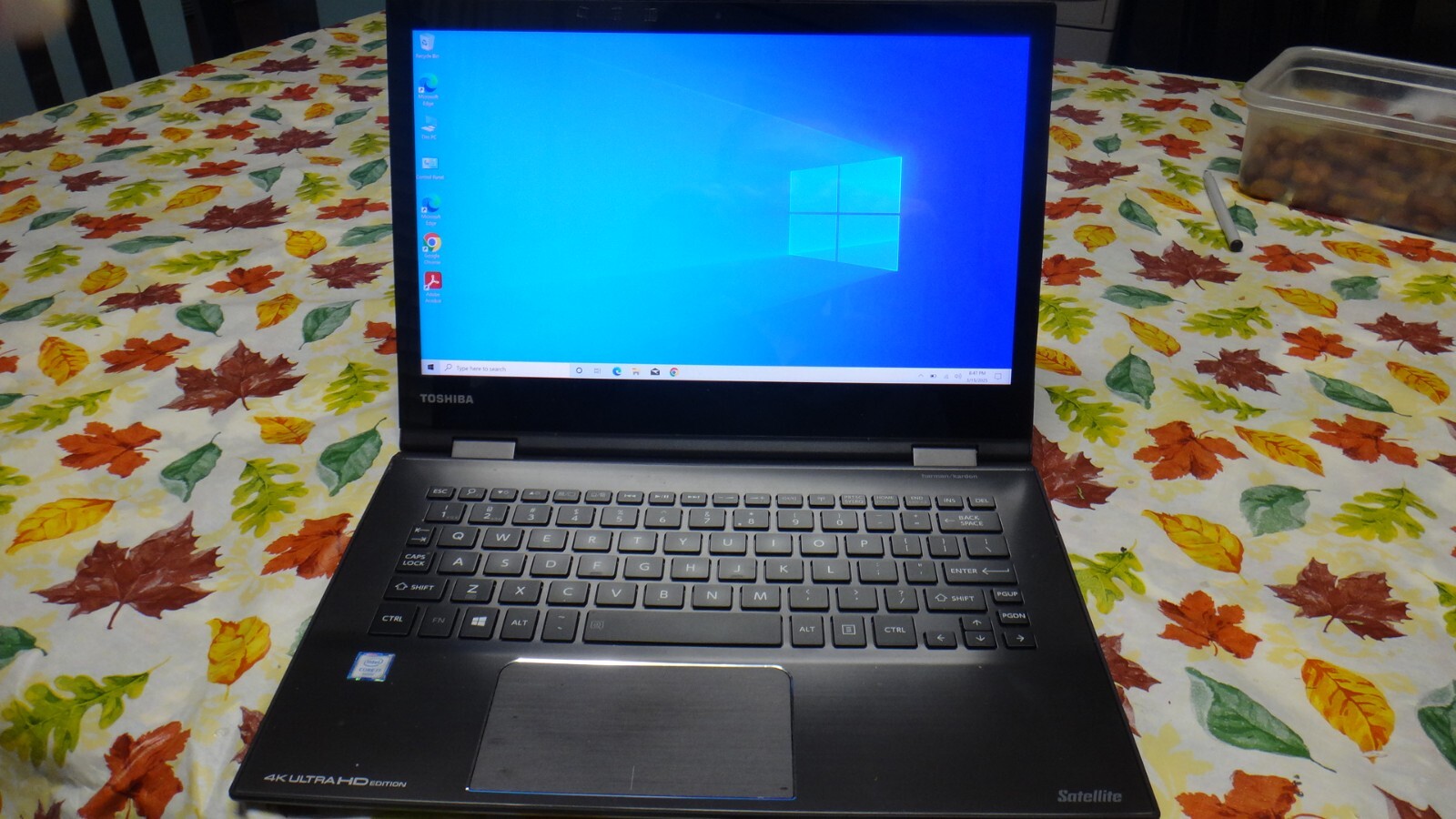 Toshiba satellite P25W-C, 13″, I7, 8GB, 500GB, windows10, good laptop
