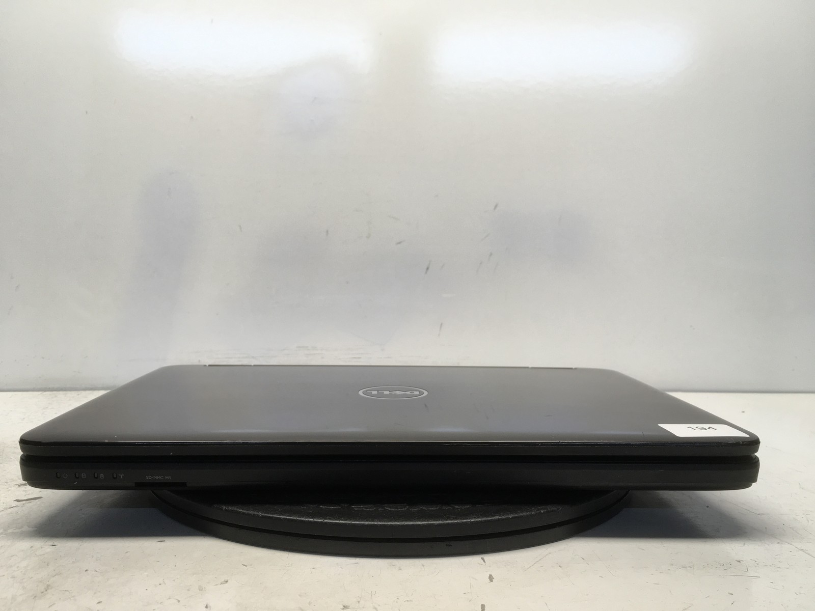 Dell Inspiron N5040 Intel i3-M380 2.53GHz 4 GB NO HDD No Batt