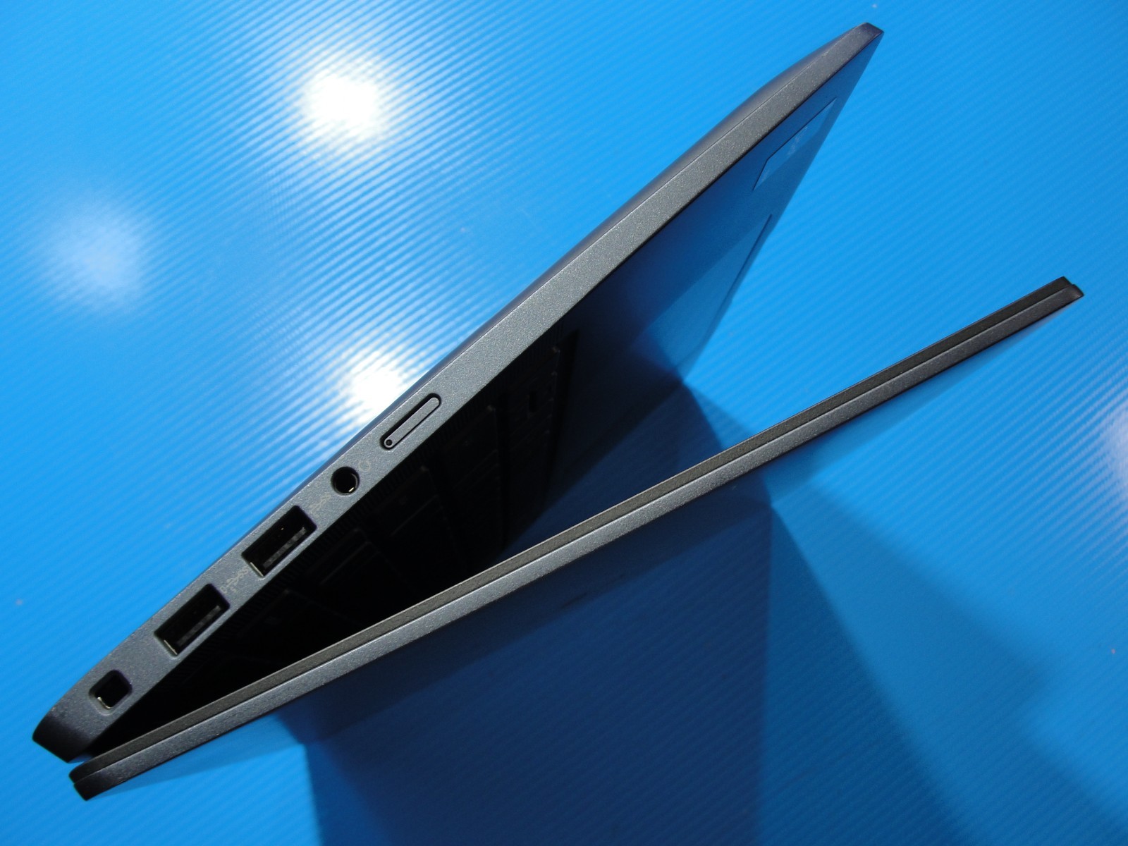 Dell Latitude 7440 14″WUXGA i5-1345U 1.6GHz 16GB RAM 512GB SSD +P/A Warranty