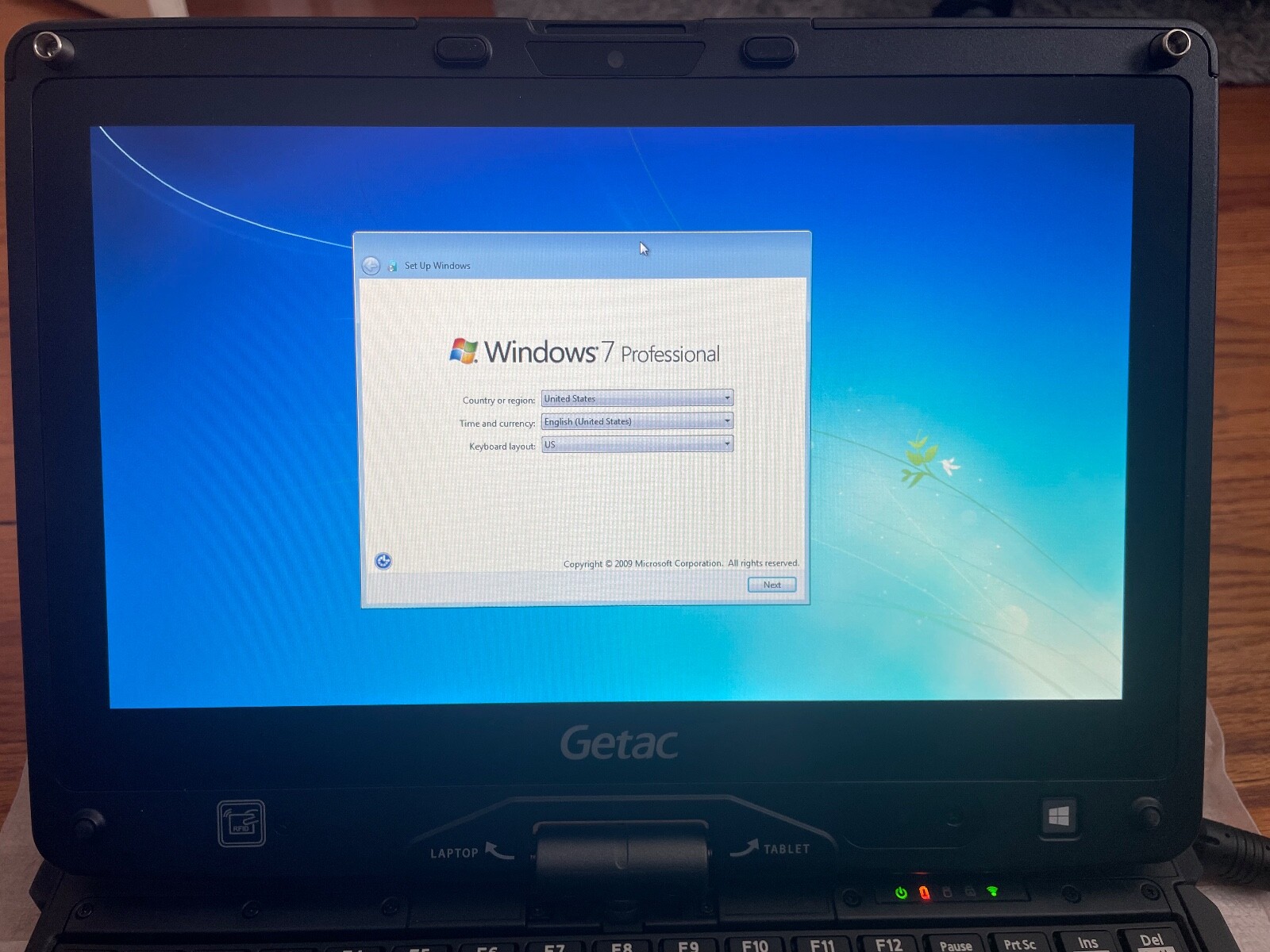 Getac v110 Intel Core i5-5200U 8GB RAM 128GB SSD ( LOW operating of 3-4 Hours!)