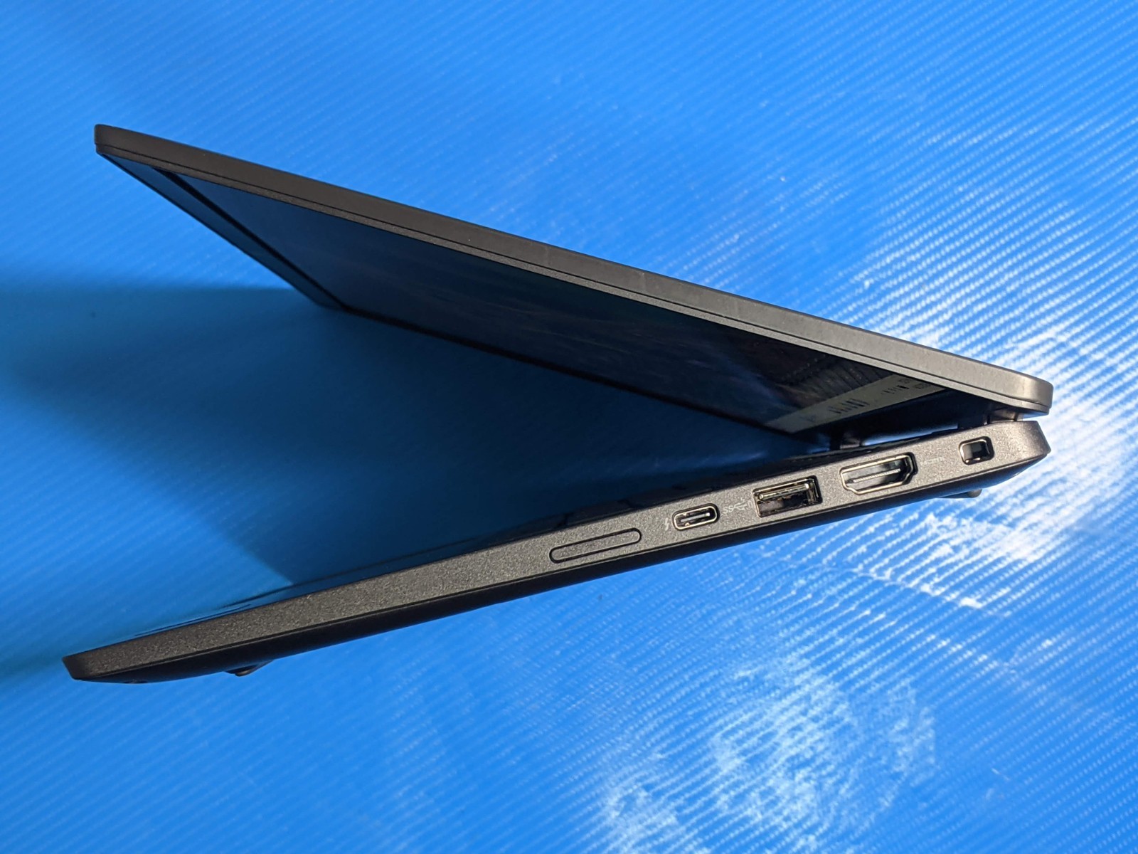 Dell Latitude 7430 14″FHD Intel vPRO i7-1270P 2.2GHz 16GB 512GB SSD Win11Pro +PA