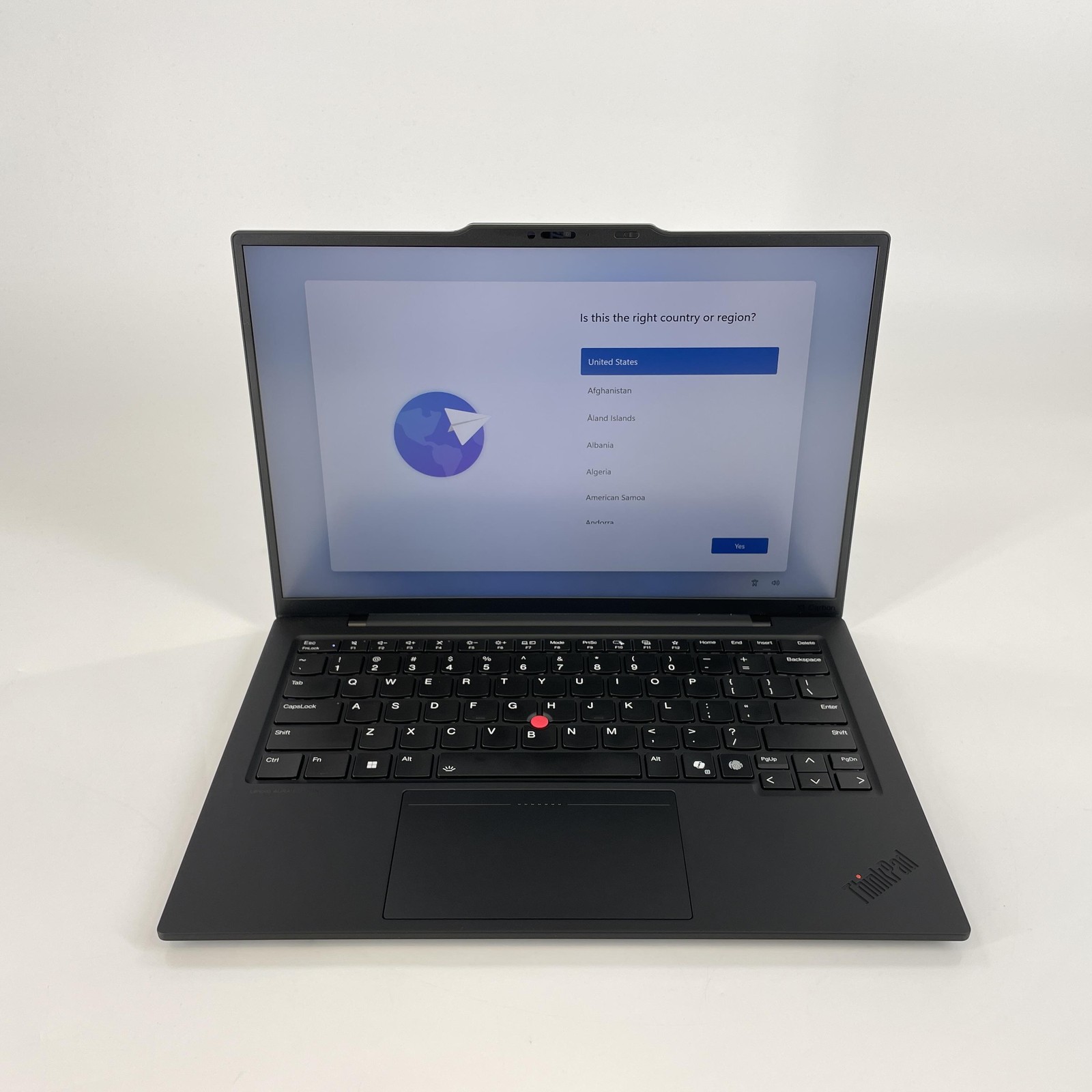 Lenovo ThinkPad X1 Carbon Gen 13 14 FHD+ TOUCH 2.0 GHz Ultra 7 255U 32GB 1TB SSD