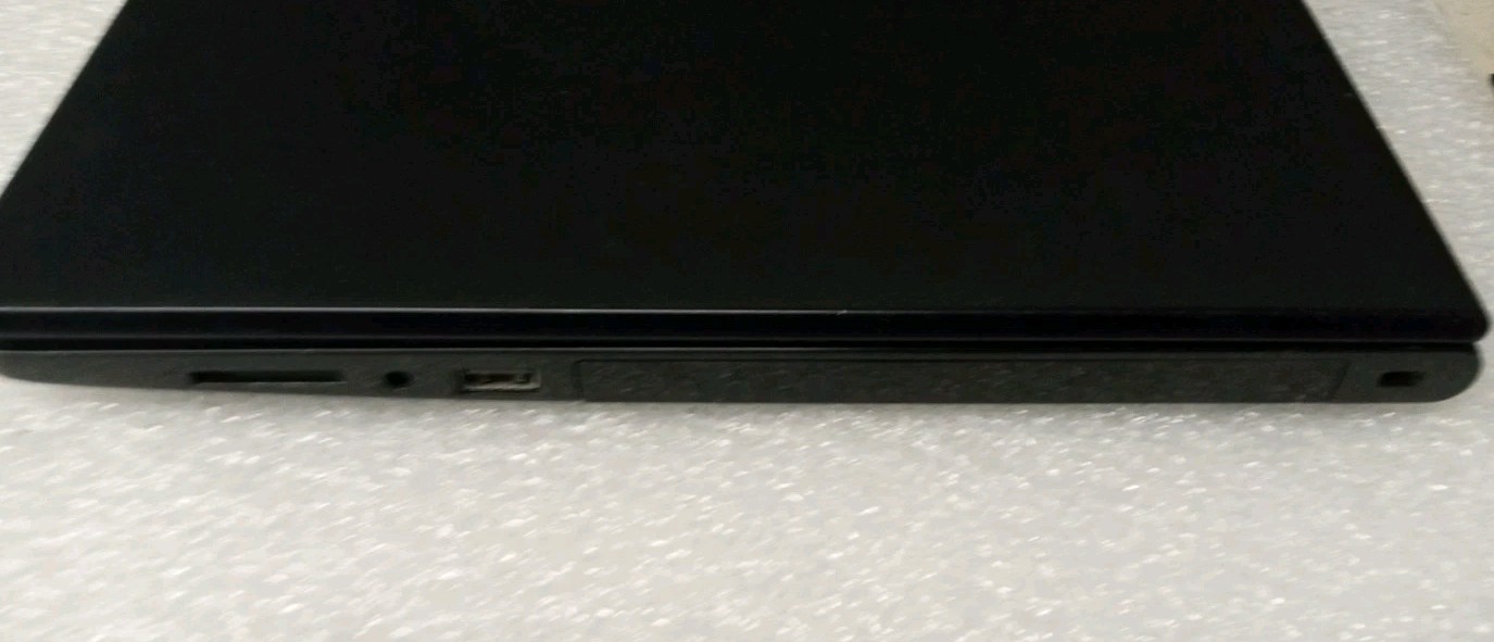 Dell Inspiron 15-3567 i3-7130u @ 2.7GHz, 16 GB RAM, 256GB SSD