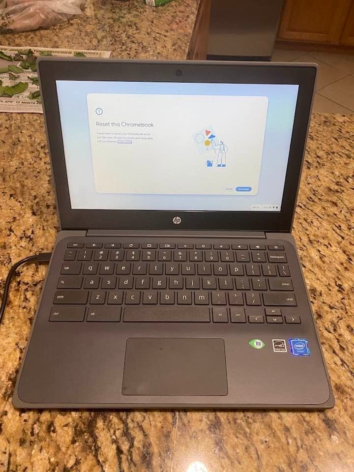 HP Chromebook 11 G8 EE 11.6″ 32GB N4020 ChromeOS, Gray Tested Works 100%