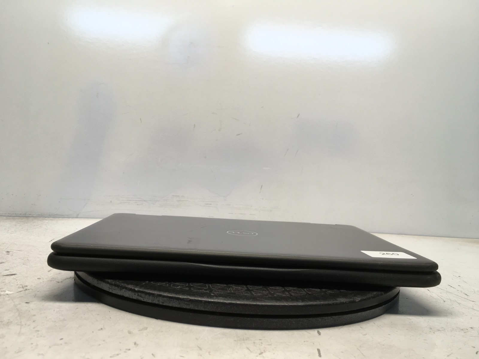 Dell Latitude 3190 2-In-1 Intel Pentium Silver N5000 1.1GHz 4 GB NO HDD