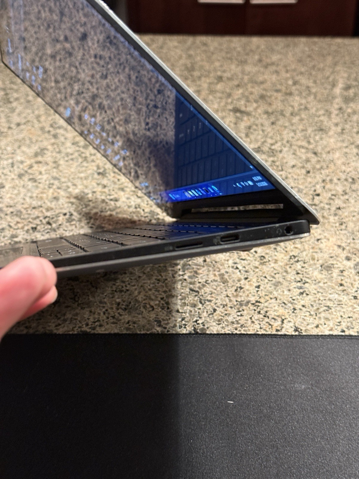 Dell XPS 13 9380 i7-8565U 16GB 512GB NVMe SSD 13.3″ FHD Win 11 Pro