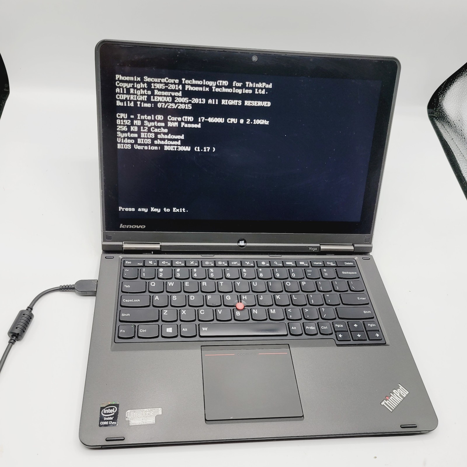 Lenovo ThinkPad Yoga Core i7-4600u 2.1GHz 8GB No HDD 13″ ***Boot to Bios