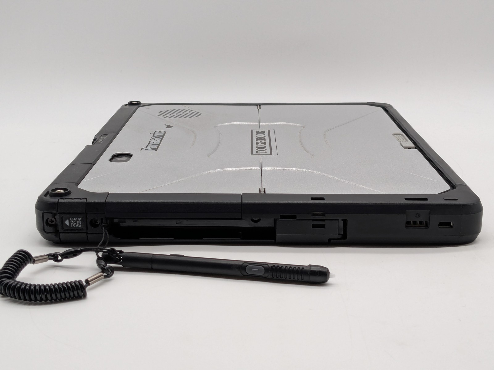 PANASONIC CF-33 12″ Touch Stylus I5-7300U 16GB Dual Battery – No OS/SSD – Works