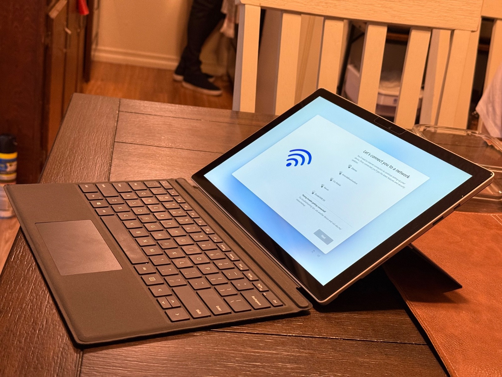 Microsoft Surface Pro 5 12.3″ 128GB SSD Intel Core M3 7th Generation 4gb RAM