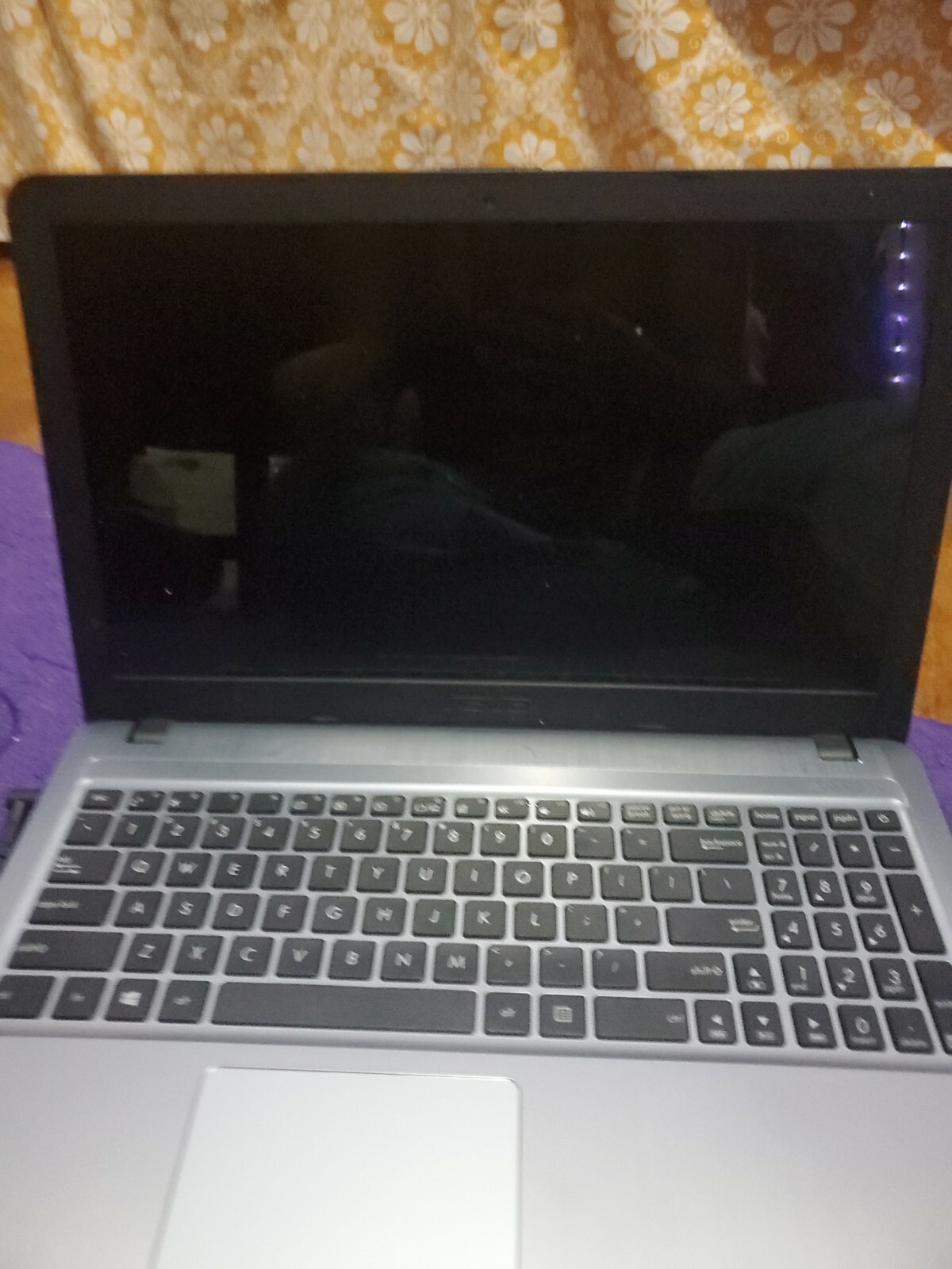 asus laptop model : X540S