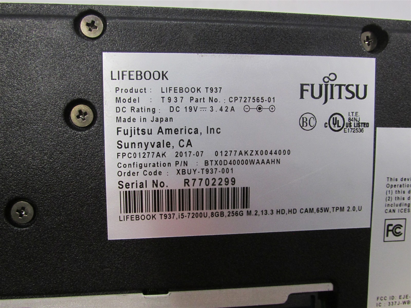 Fujitsu Lifebook T937 i5-7200U 2.5GHz 8GB RAM 256GB m.2 13.3″ Win 10 Pro Touch