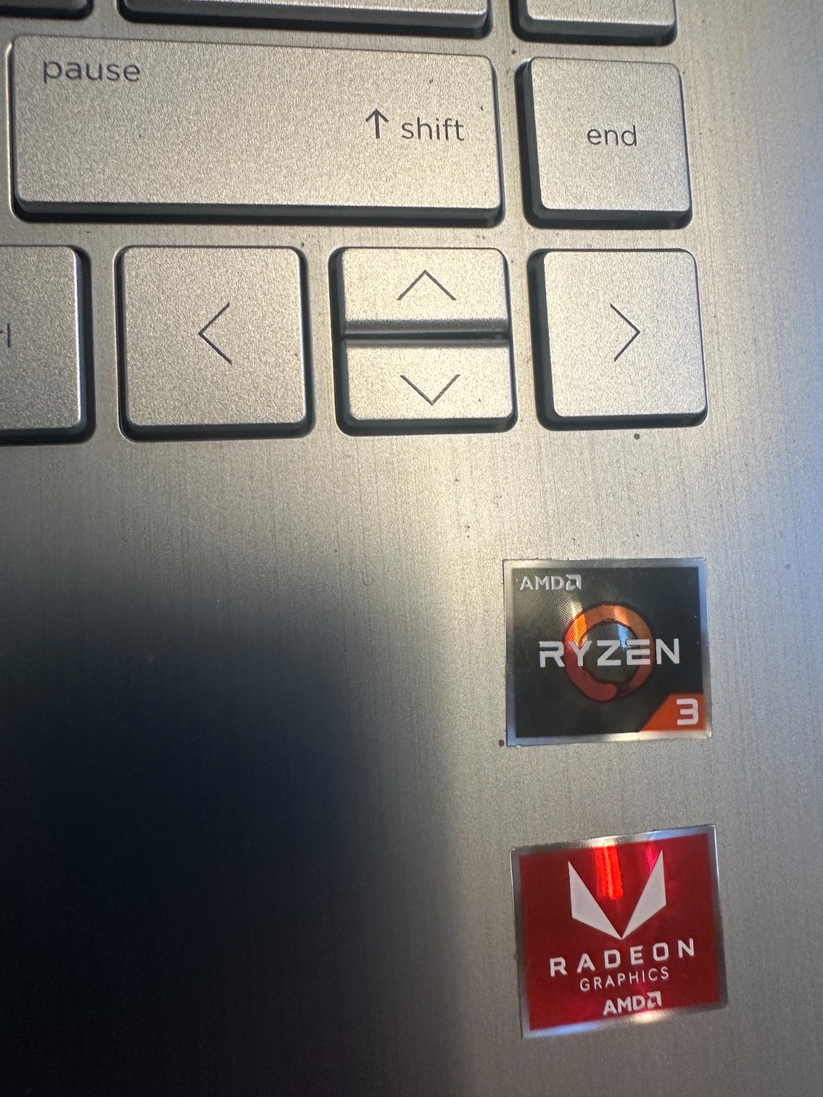 HP Laptop 14-DK1025WM 14″ Ryzen 3 3250U 2.6GHz 5GB RAM 1TB HDD