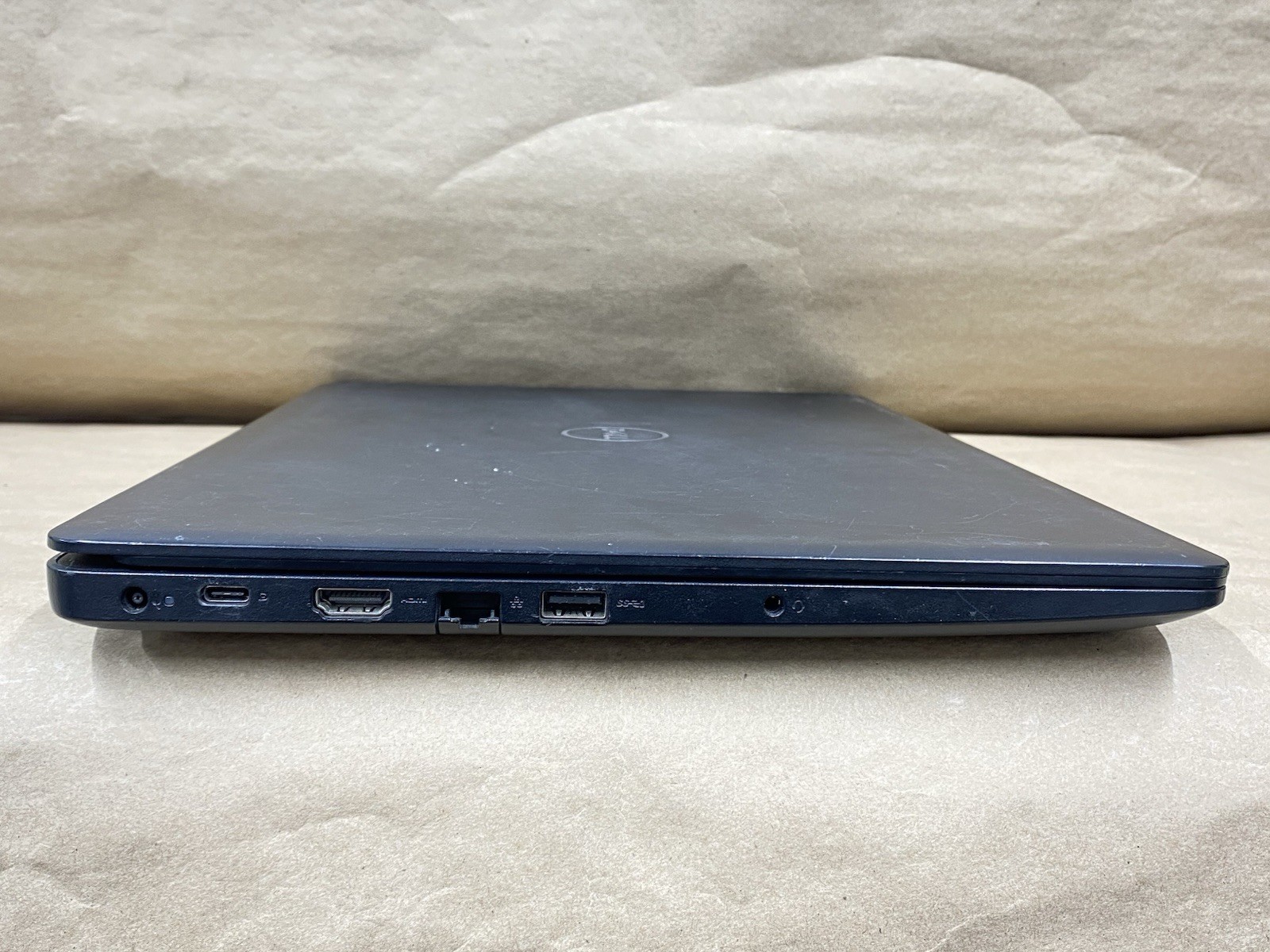 Dell Latitude 3490 – 14″ FHD – i5-8250U – 4GB – 128GB SSD – Win 11 Pro BIOS LOCK