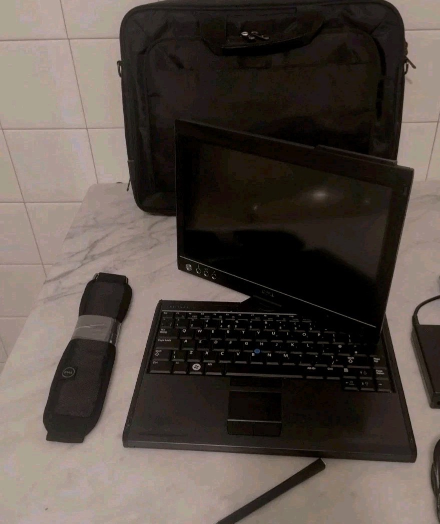 DELL LATITUDE XT2 Laptop PP12S Notebook / Tablet Touchscreen SSD Style GREAT