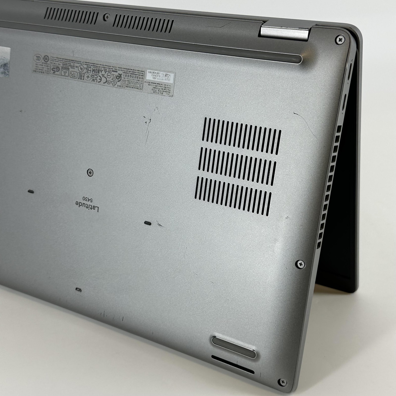 Dell Latitude 5430 14 Gray FHD 1.8 GHz i7-1265U 16GB 1TB SSD Very Good