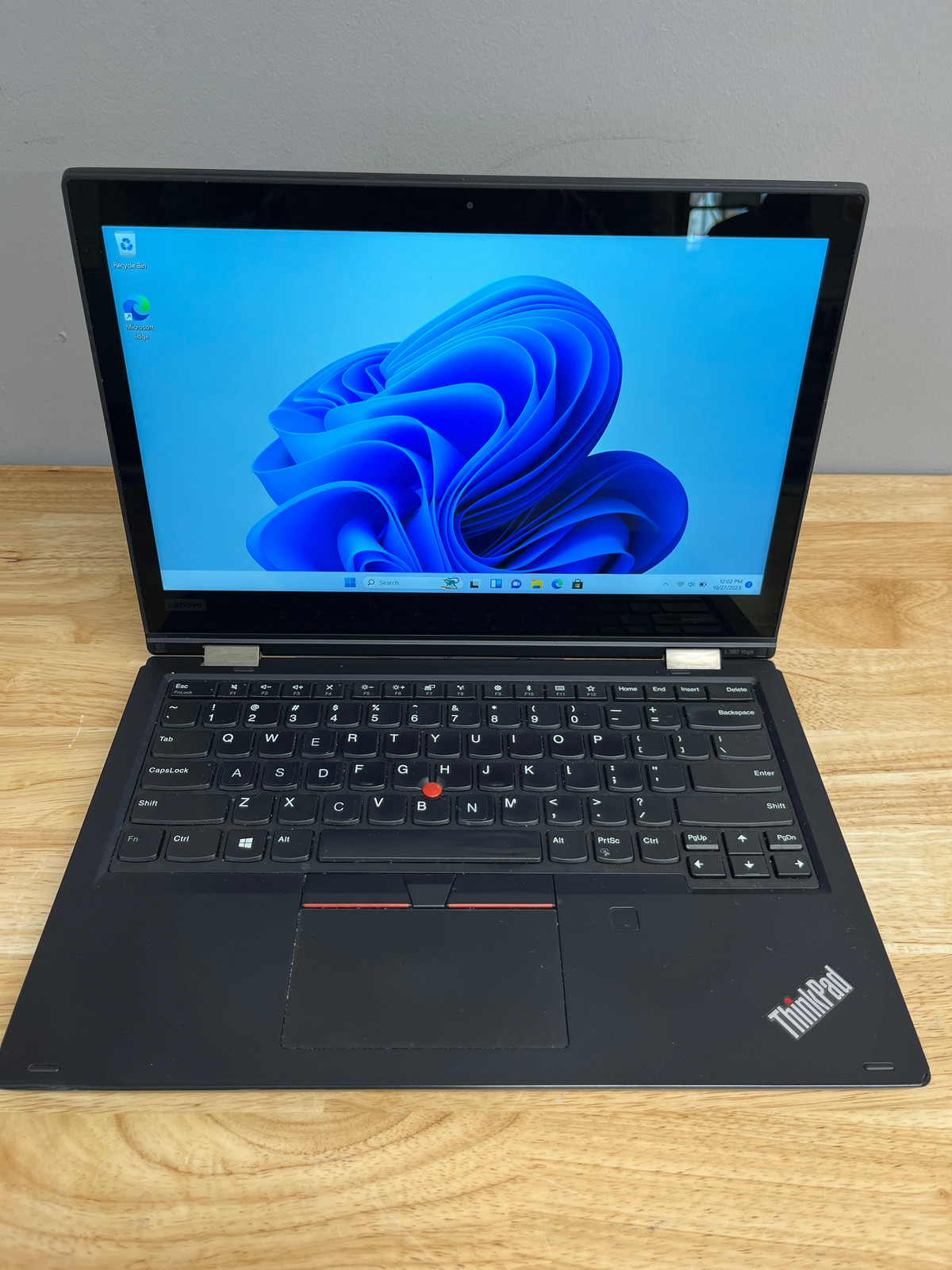 Lenovo Yoga L380 13.3″ TOUCHSCREEN Laptop Intel Core i5, 256GB SSD, 8GB RAM, W11