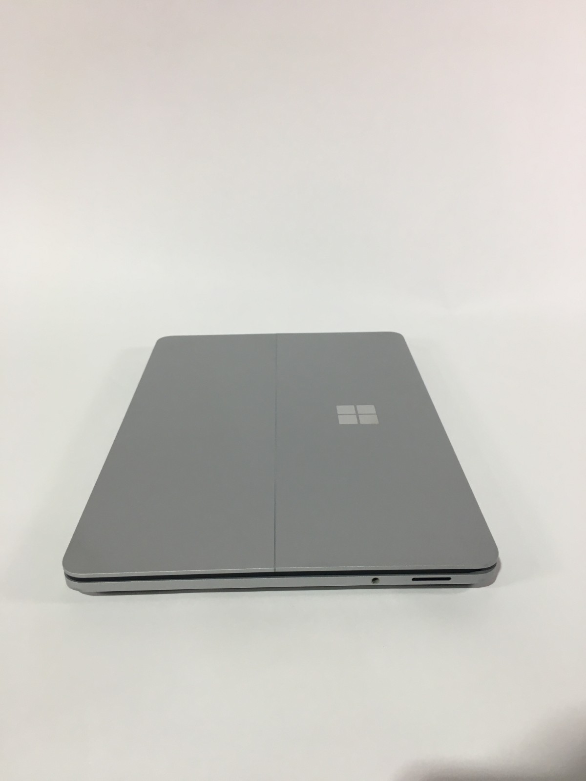 Microsoft Surface Laptop Studio 1964 i7-11370H 1TB SSD 32GB RTX 3050 Ti *No A/C*
