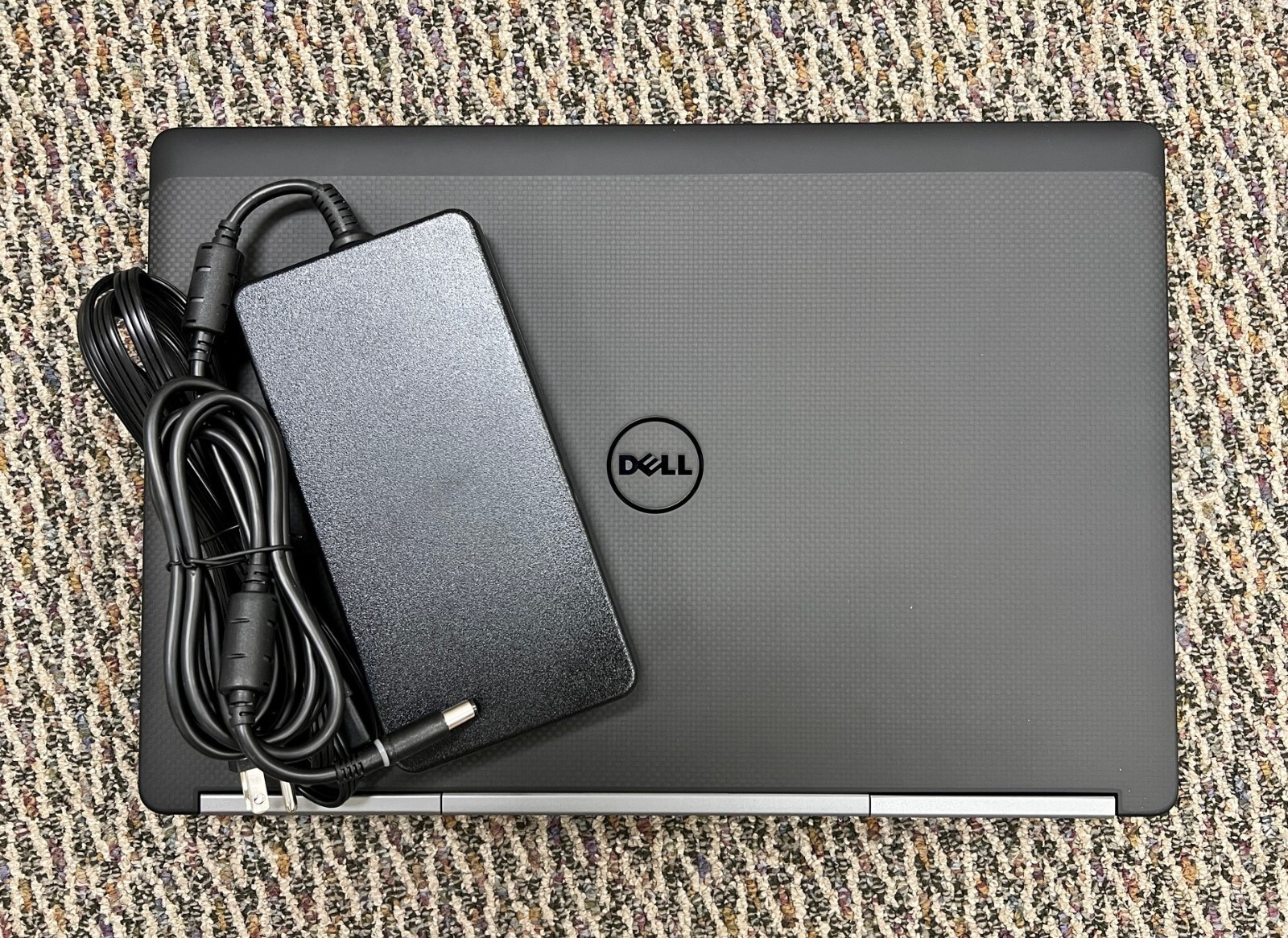 Dell Mobile Precision 7720 Laptop w/ 240W AC Adapter