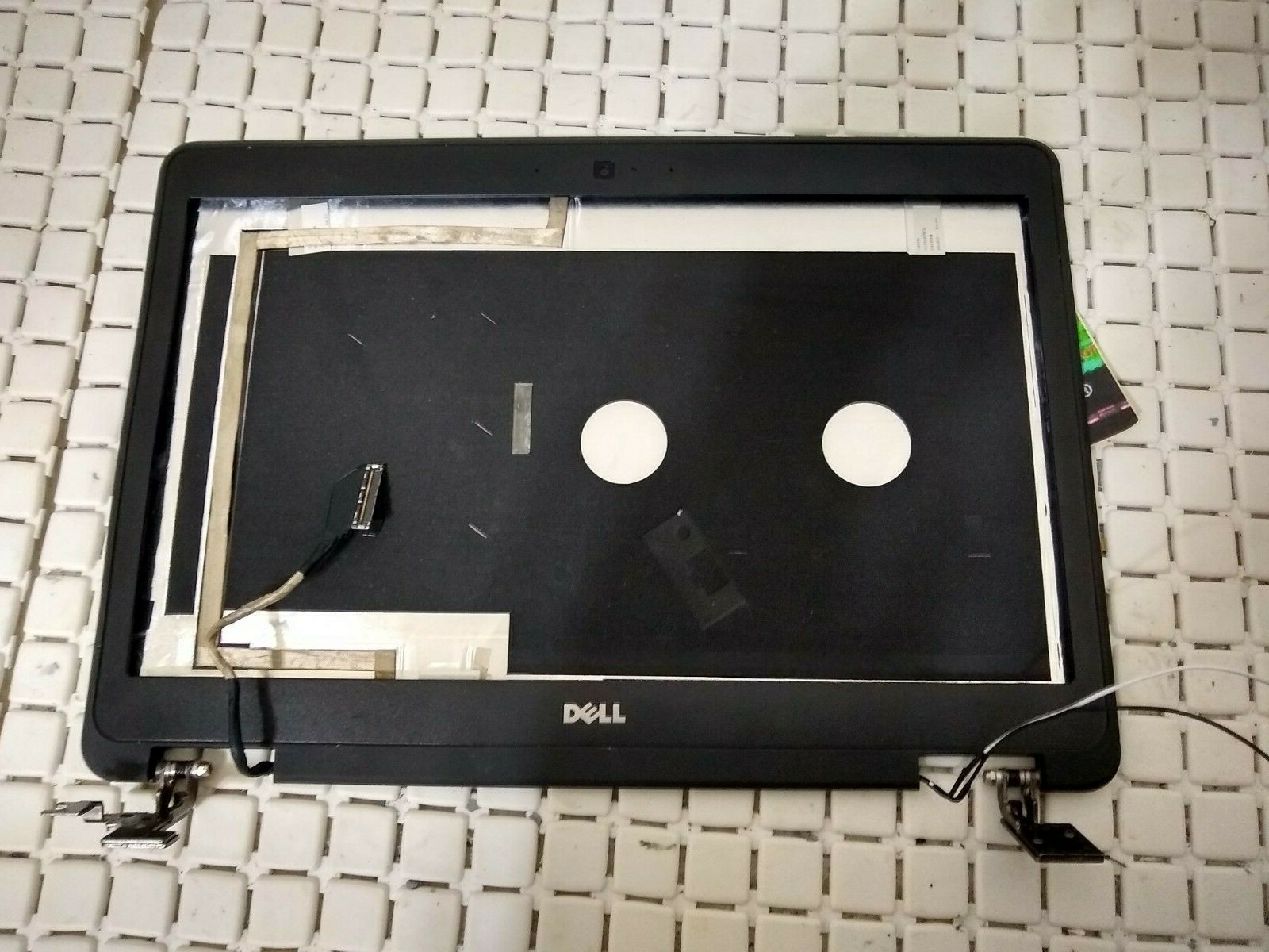 Dell Latitude E5440 Cover Frame Hinges Flat With Webcam Assembled
