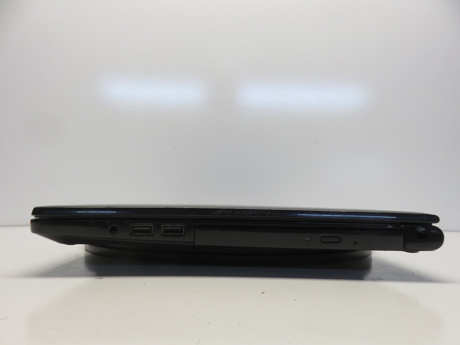 Dell Inspiron 15-3552 Intel Celeron N3060 1.6GHz 4 GB NO HDD No Batt