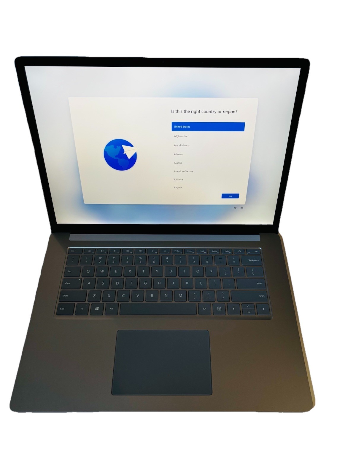 Microsoft Surface Laptop 4 15″ AMD Ryzen 7 8GB RAM 256GB SSD Platinum Win 10 Pro