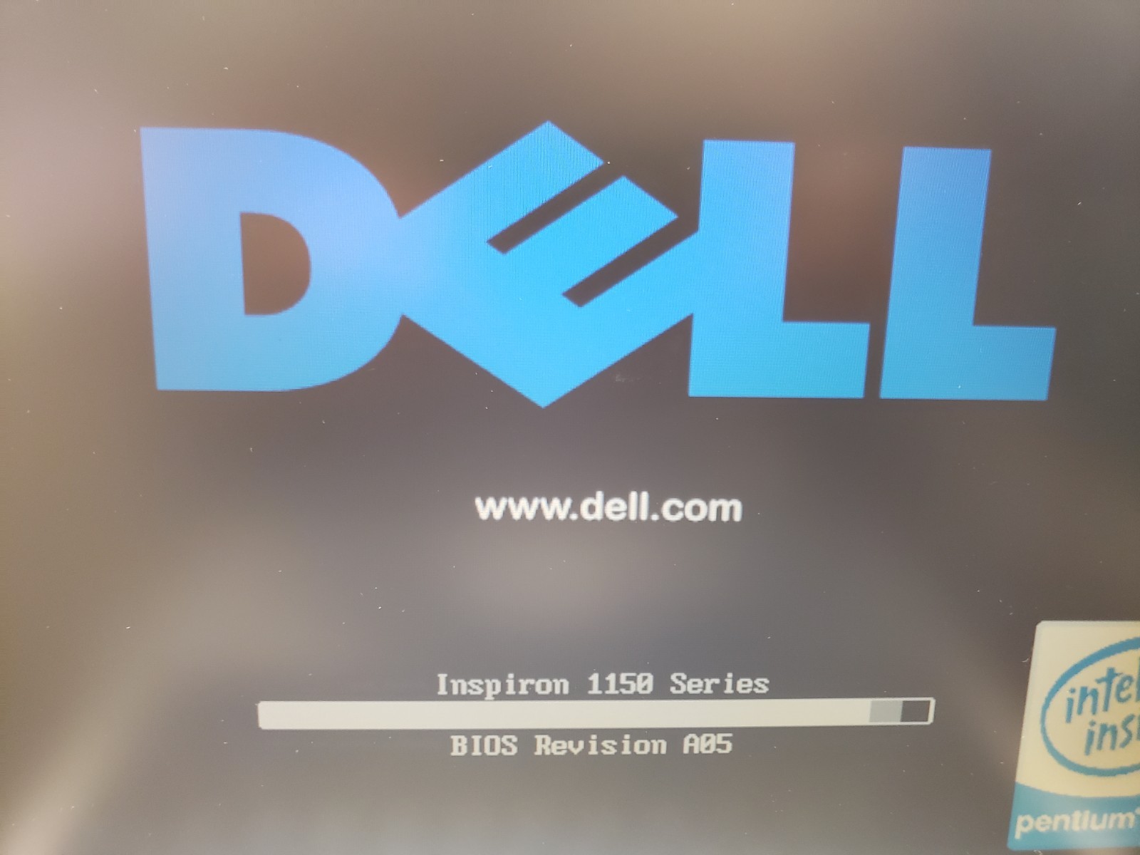 Vintage Dell Inspiron 1150 Intel Pentium 4 512MB 30GB Windows XP Laptop 15″