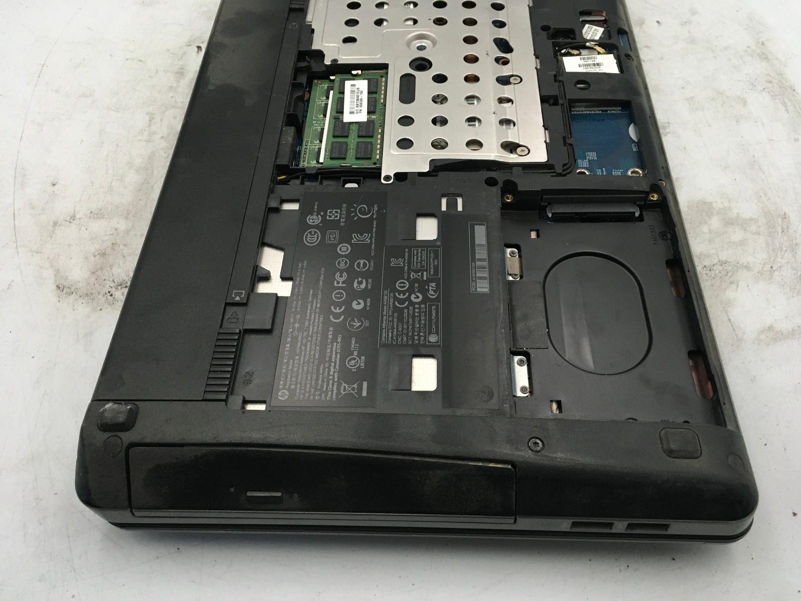 HP PROBOOK 4440S – FOR PARTS/BAD LCD – INTEL I5 3RD GEN – 8GB RAM – READ DESC-BB