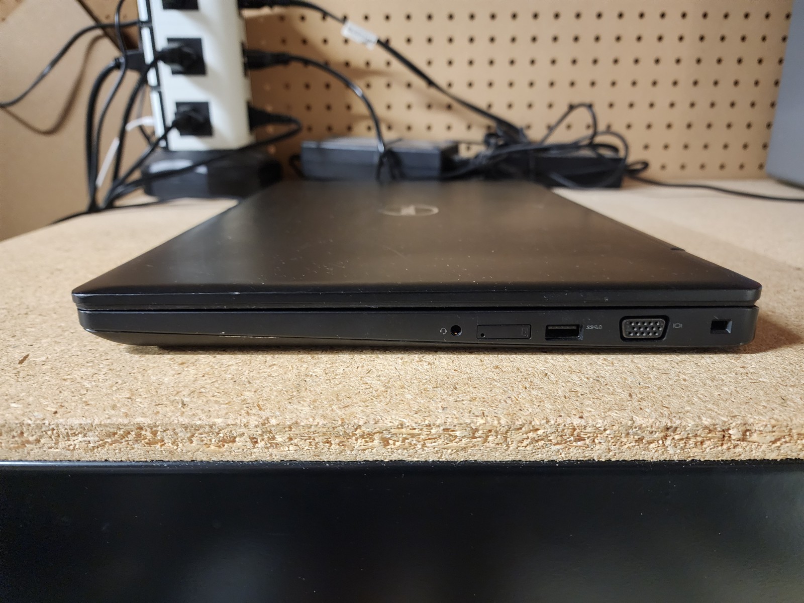 Dell Precision 3520 15.6” i5-7440HQ 2.8GHz 8GB RAM 256GB SSD Win 11 Pro