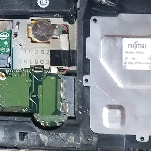 FUJITSU STYLISTIC Q704 4th Gen 12.5″ Touch Laptop 8GB Battery Parts 60pcs As Is