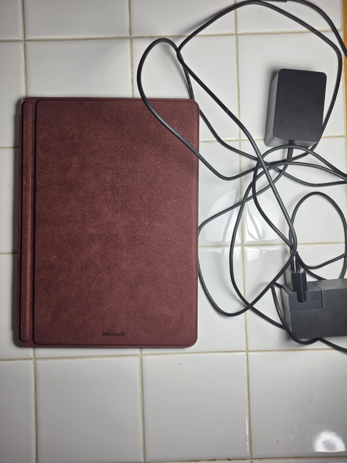 Microsoft Surface Go Bundle – 4GB RAM 64GB – Burgundy Keyboard & Charger
