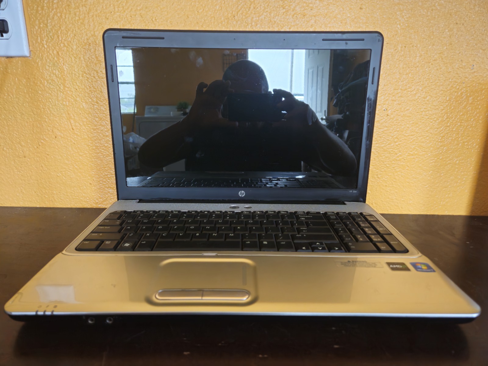 HP G61, Laptop, Windows 7 Home Premium – 15″x9″ Screen