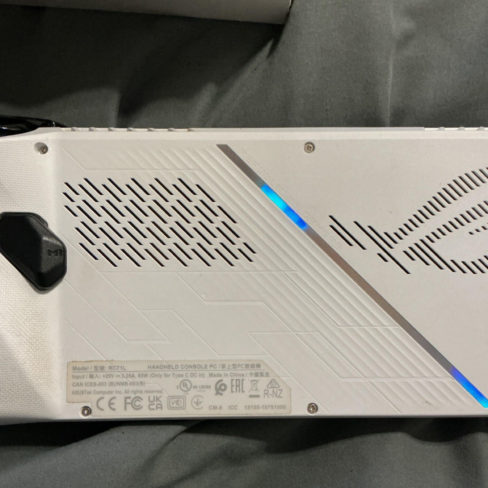 ASUS ROG Ally White Handheld Gaming PC Windows 11 Touchscreen RGB Lighting USB-C