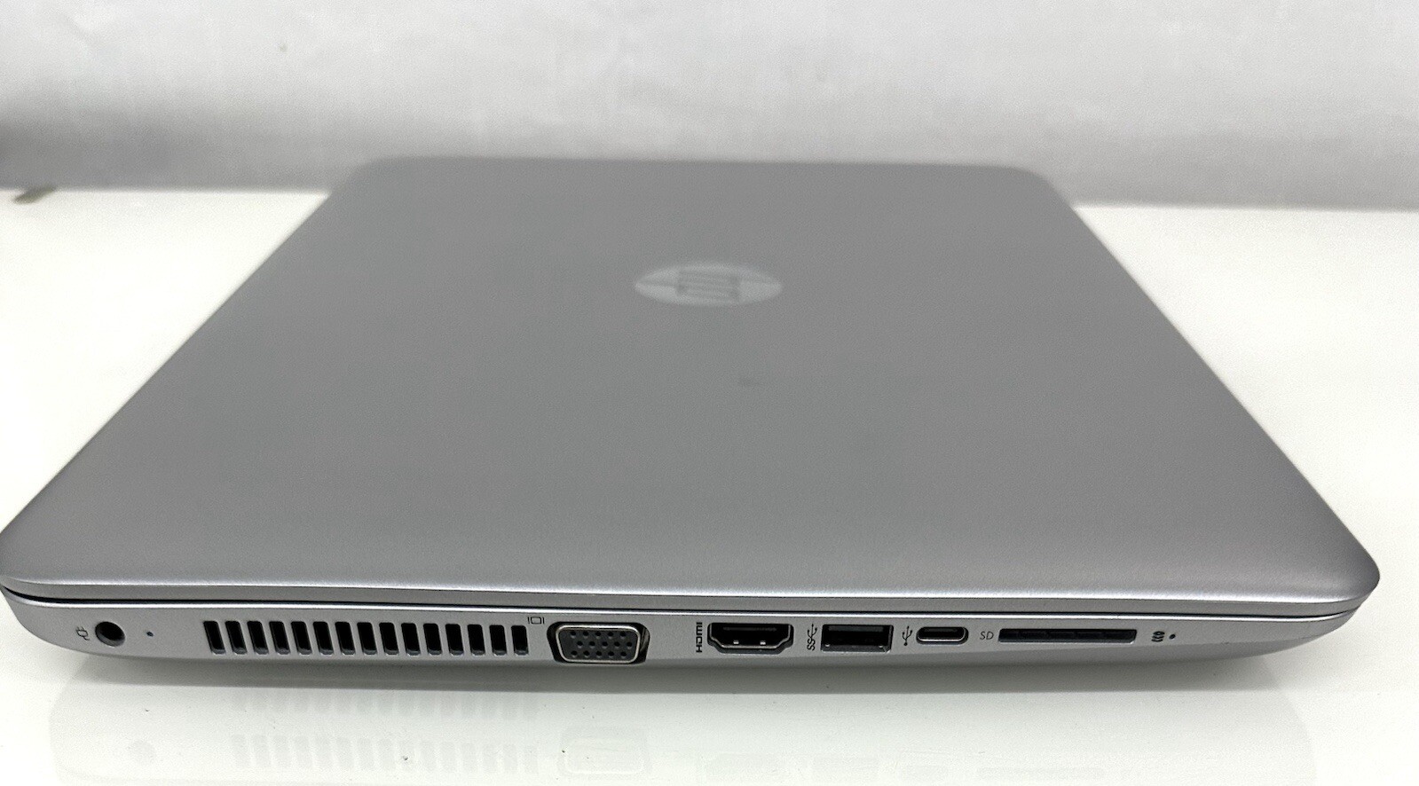 HP ProBook 450 G4 Core i5-7200U @ 2.50GHz 4.00GB RAM 256GB SSD Winsows 10Home