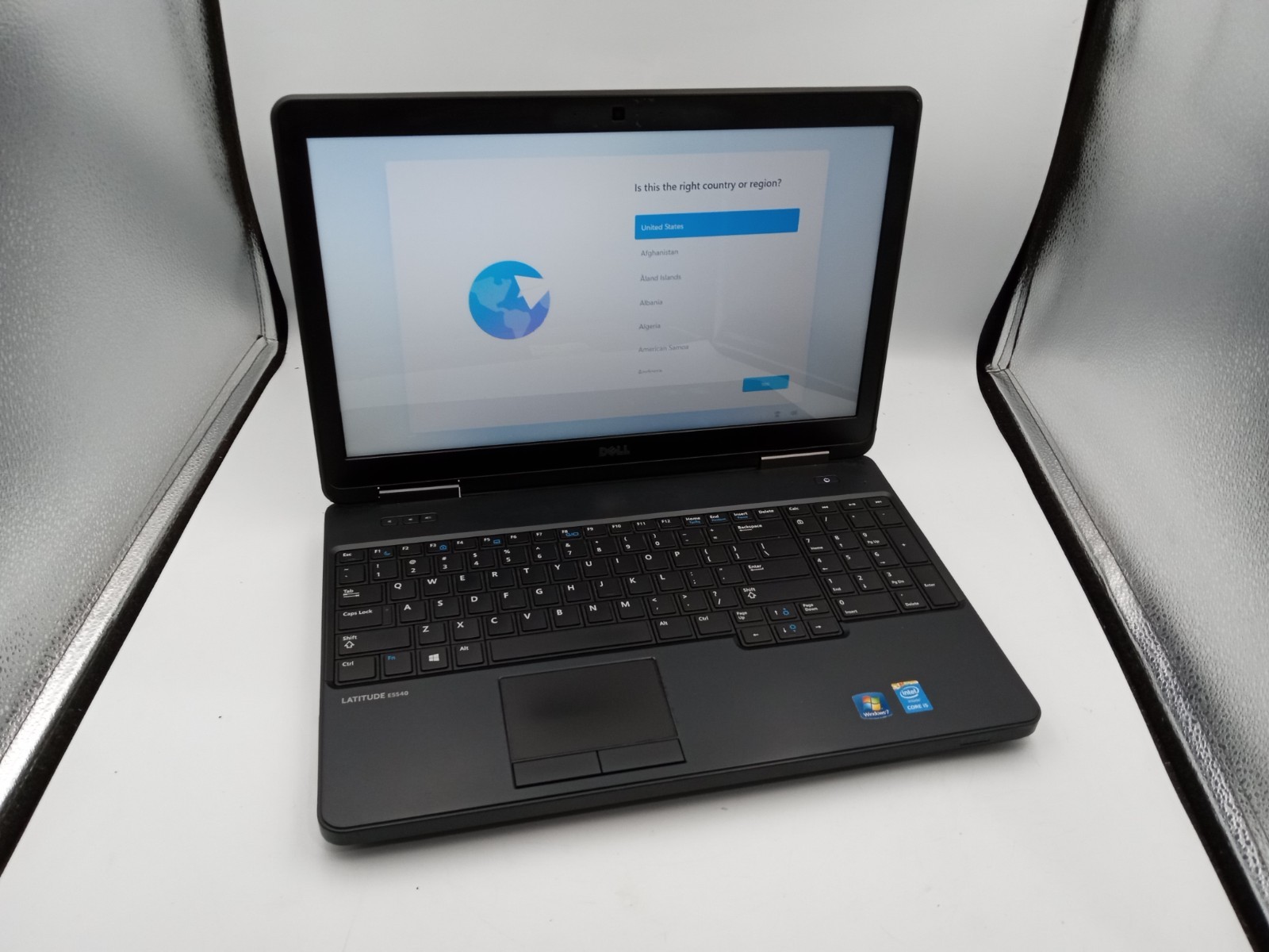 Dell Latitude E5540 15″ Laptop Intel i5-4200U 4GB RAM 256GB SSD Windows 11 -RR