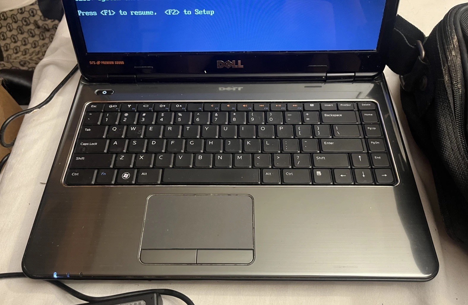 Dell Inspiron N4010 Reg Model: P11G, Laptop Bundle, SRS Premium Sound, Untested