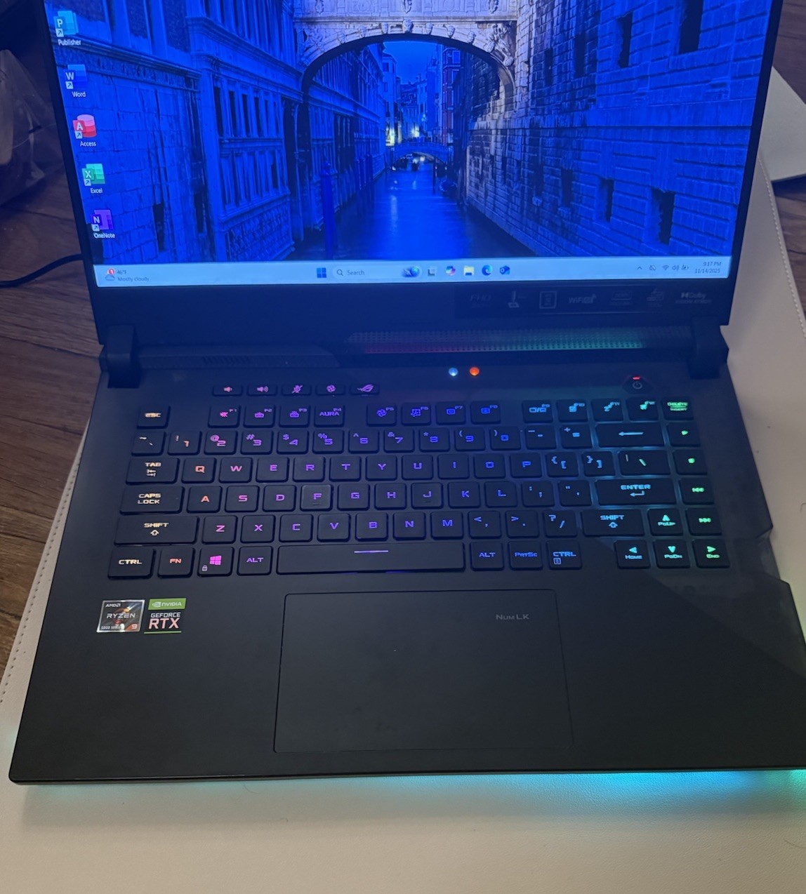 ASUS ROG STRIX SCAR G533QS 15.6” 300hz, 6TB SSD, RTX 3080, Ryzen 9, 32gb Ram,